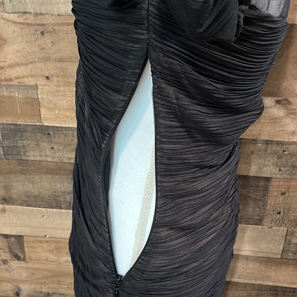 BCBG shirred black cocktail dress size Large Side Zipper Opening - Picture 2 of 6